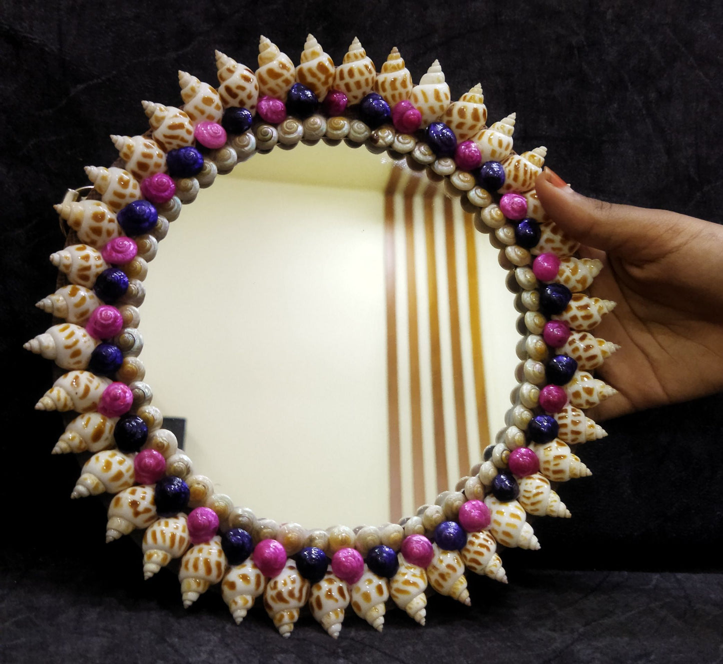 ZENRISE Seashell Small Round Decorative Designer Handicraft Wall Hanging Mirror - 8 inches , Beige