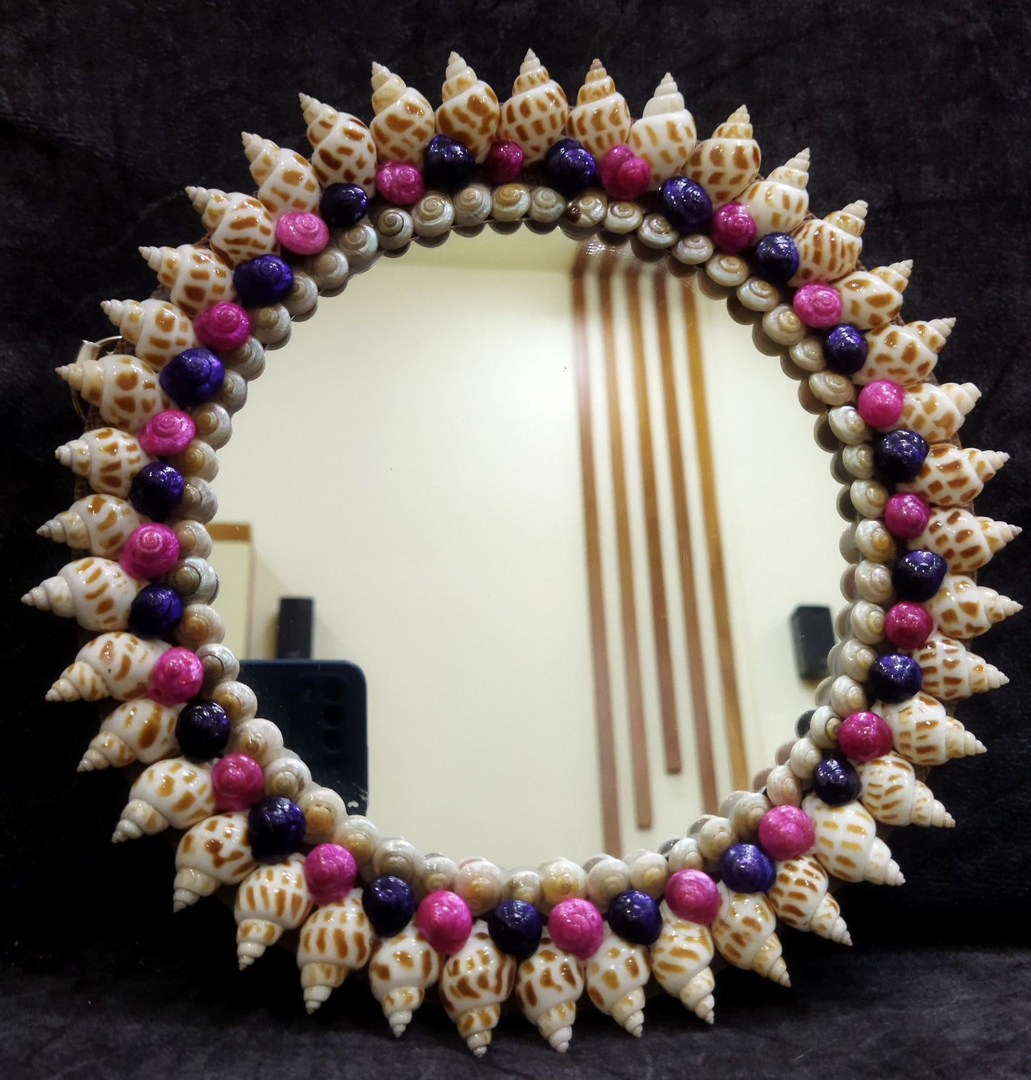 ZENRISE Seashell Small Round Decorative Designer Handicraft Wall Hanging Mirror - 8 inches , Beige