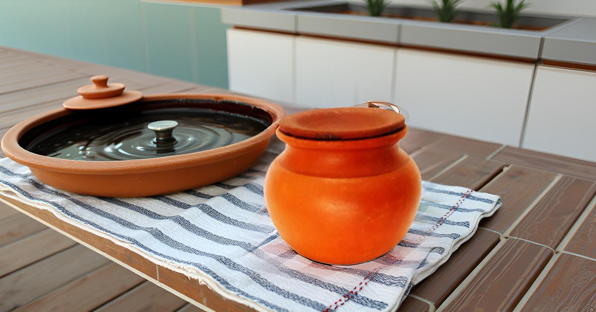ZENRISE Clay Pot with Lid for Water Curd lassi Cooling healthy drinking, 750 ml, Terracotta, 13 cm