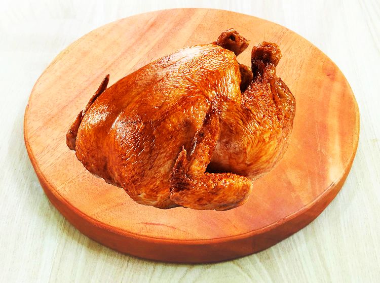 ZENRISE® Large Thick Round Wooden Chicken Cutting Board in Kitchen - F